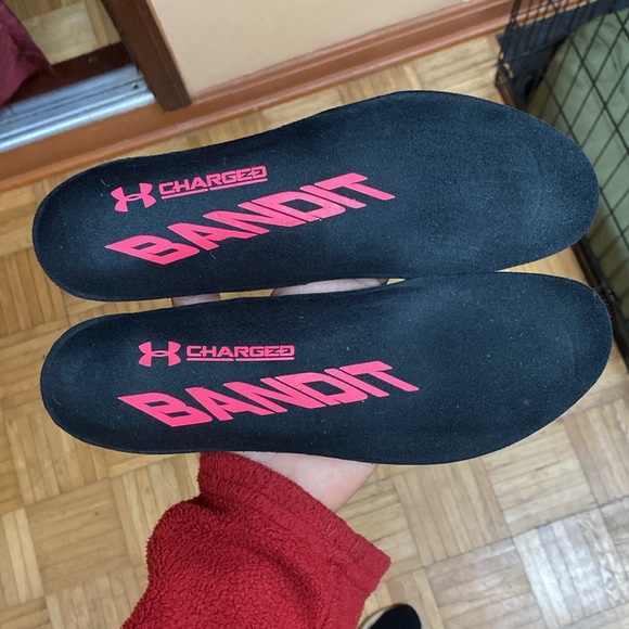Under Armour Charged Bandit “Breast Cancer Awareness” - Picture 16 of 17